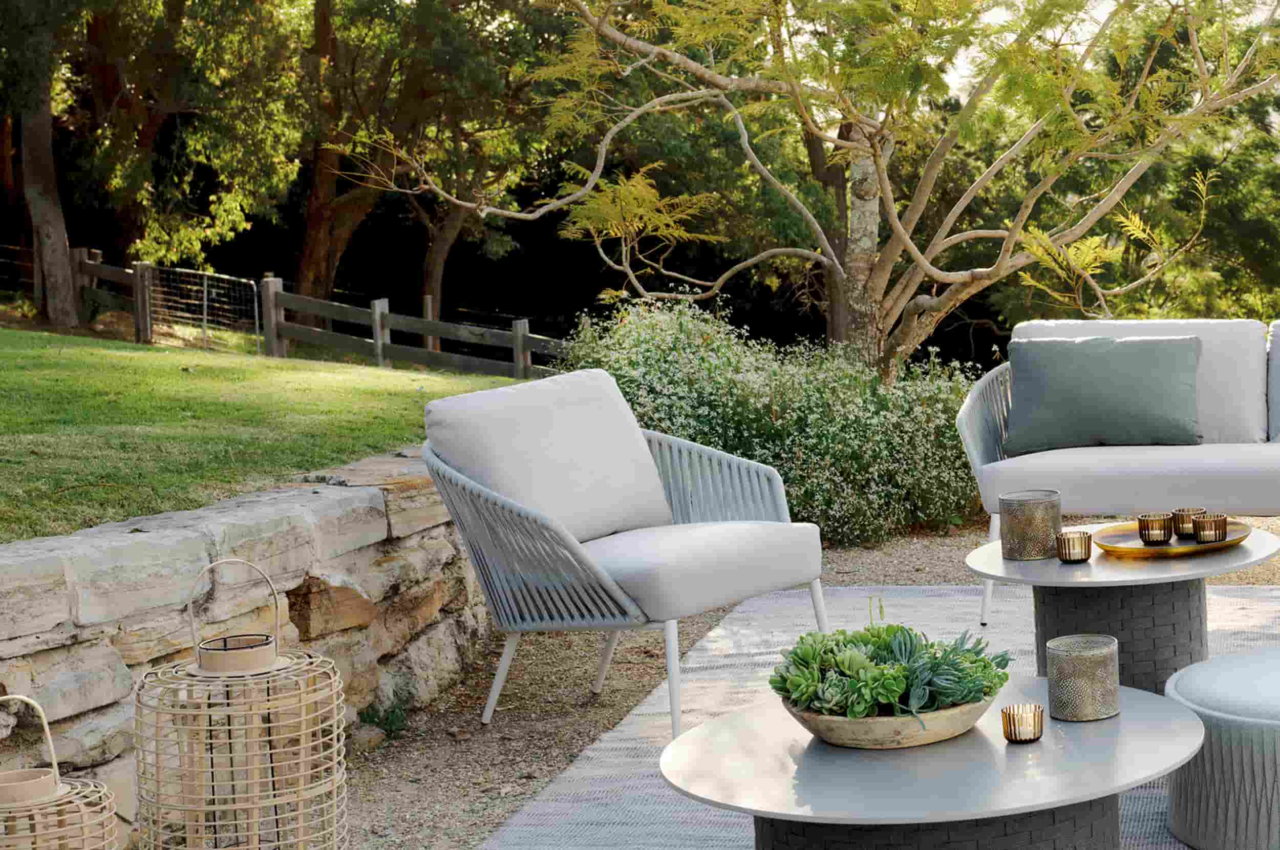 Outdoor occasional shop chairs