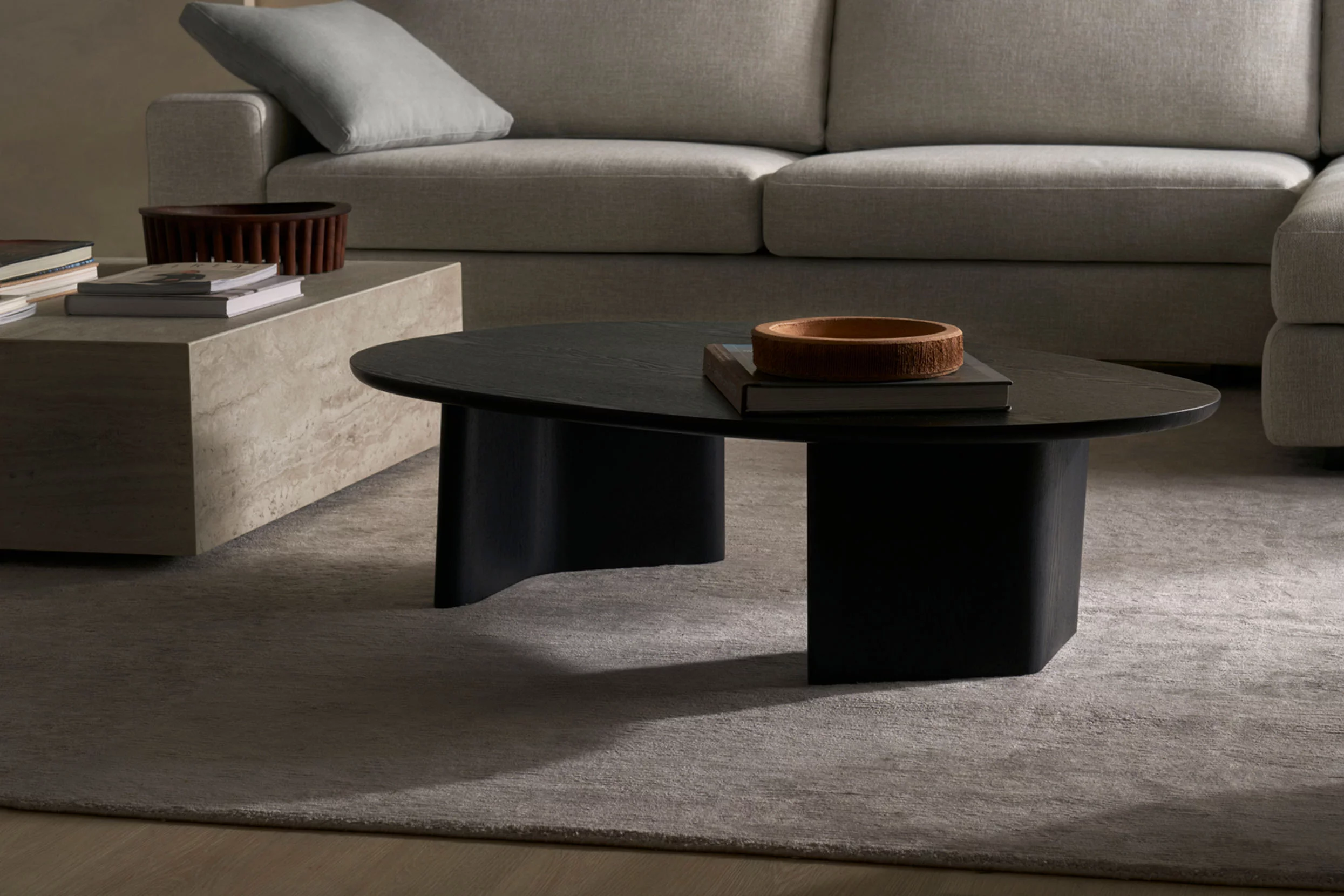 issho_coffee_table_01.webp
