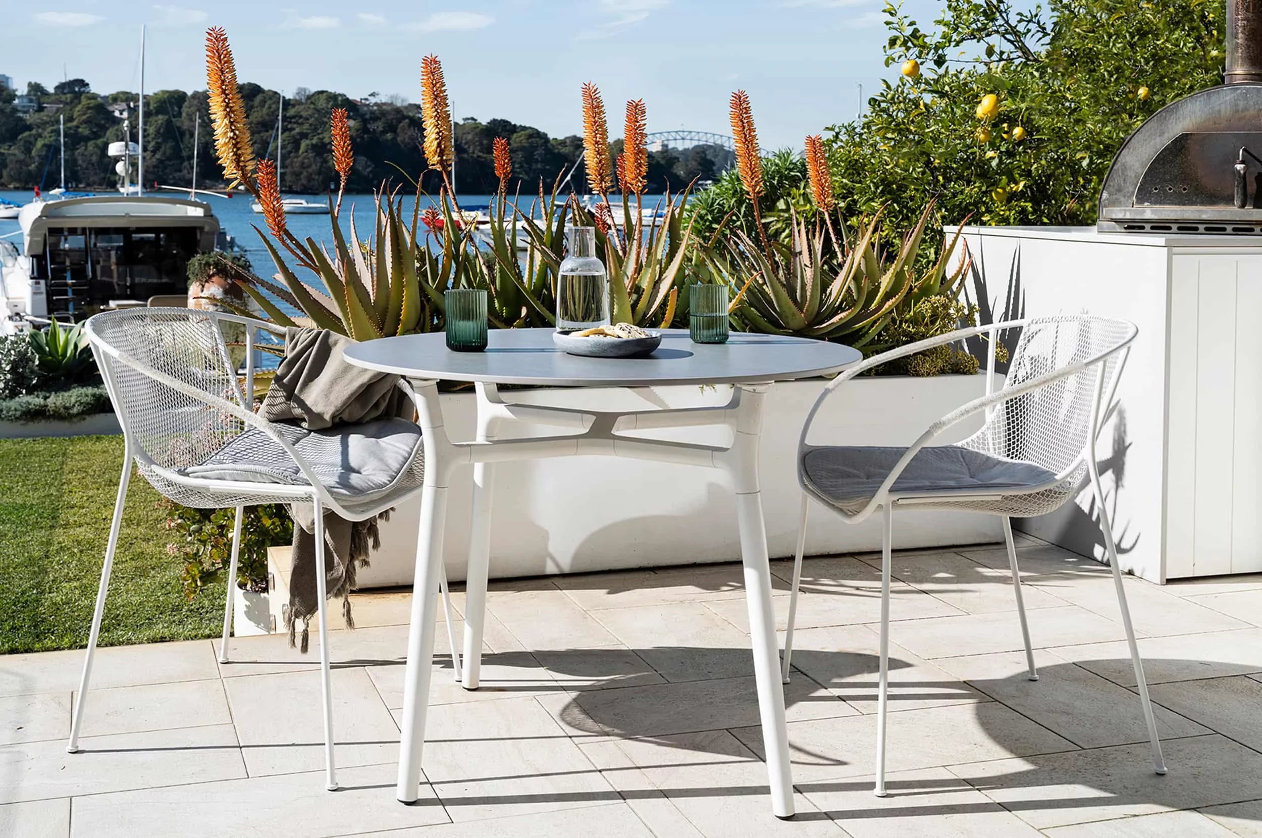 Olive Outdoor Seater Round Dining Table