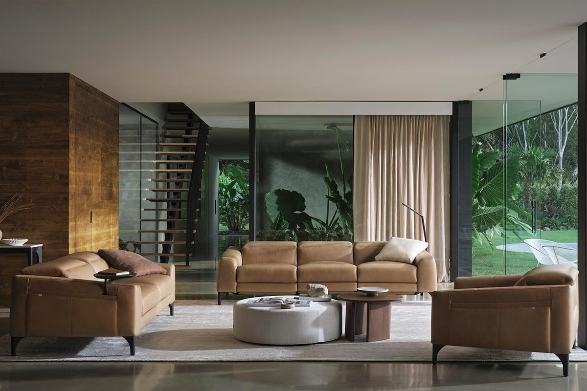 Reo II Sofa